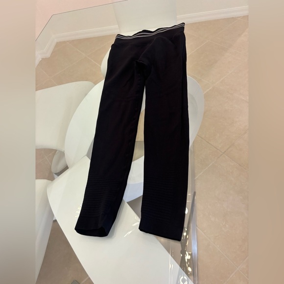 Other - Black Ribbed Leggings With Butt Lift